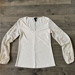 Daytrip Cream Lace Sleeve Blouse